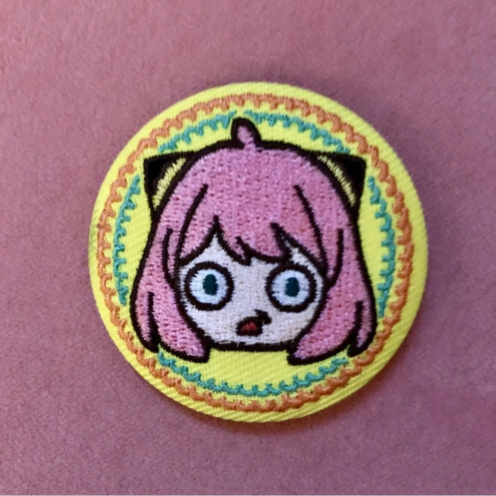 2 Spy Family Anya Embroidered Pin Badges Japan Kawaii Anime Manga Hot Topic - Picture 2 of 7
